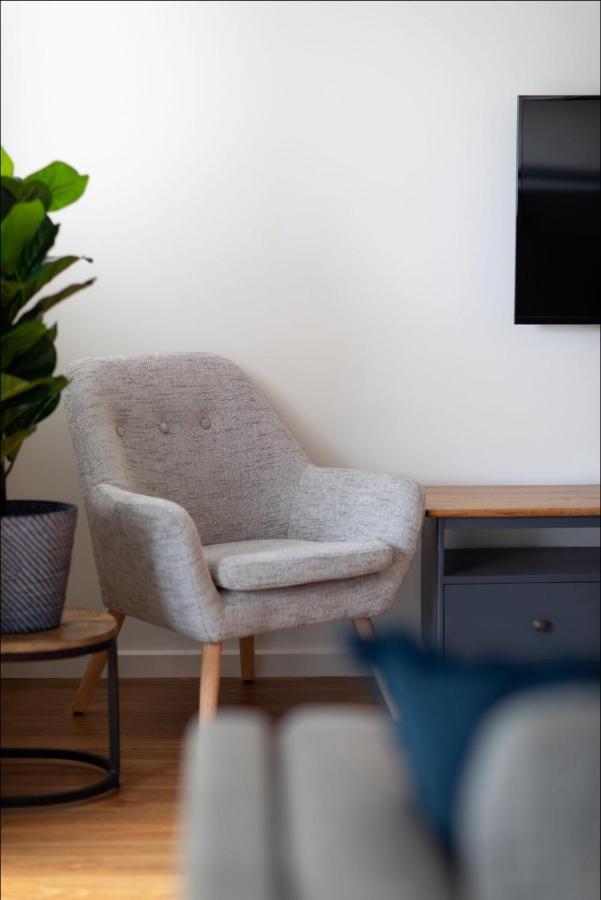 Captains Cove Ground Floor Luxury Apartments ペインズヴィル エクステリア 写真