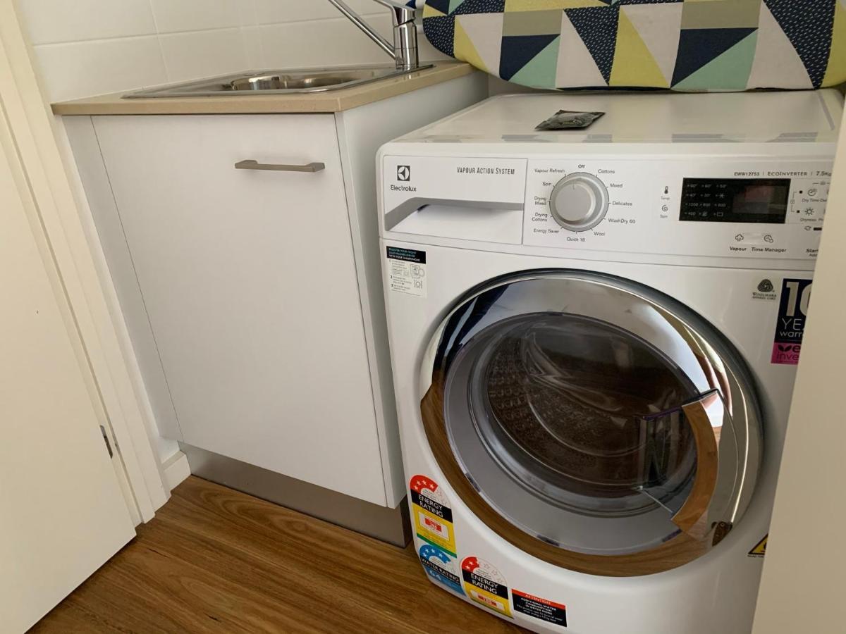 Captains Cove Ground Floor Luxury Apartments ペインズヴィル エクステリア 写真